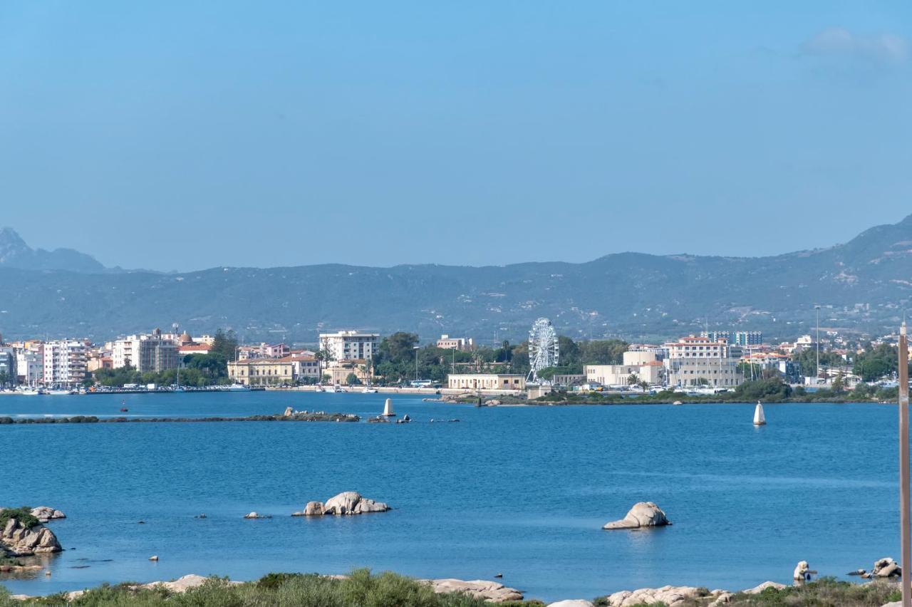 Top Floor Gulf View Apartment Olbia Exteriér fotografie