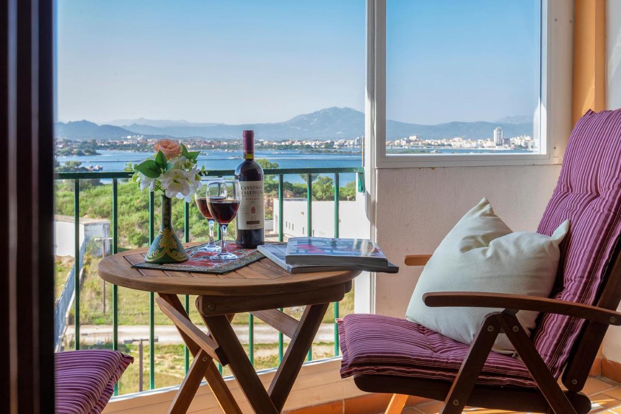 Top Floor Gulf View Apartment Olbia Exteriér fotografie